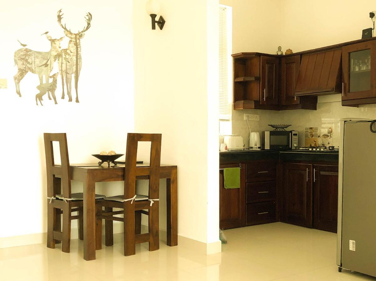 City Tower, Luxury 2 Two Bed Seaview Apartment Colombo Dehiwala-Mount Lavinia Esterno foto
